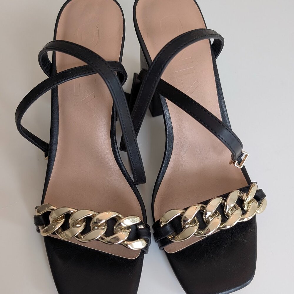 Only Brand Heels BNWT 40/9